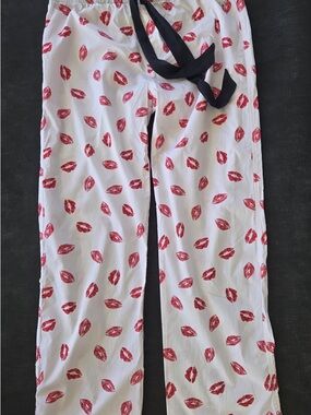 Victoria's Secret White Pajama Pants with Red Lip Print